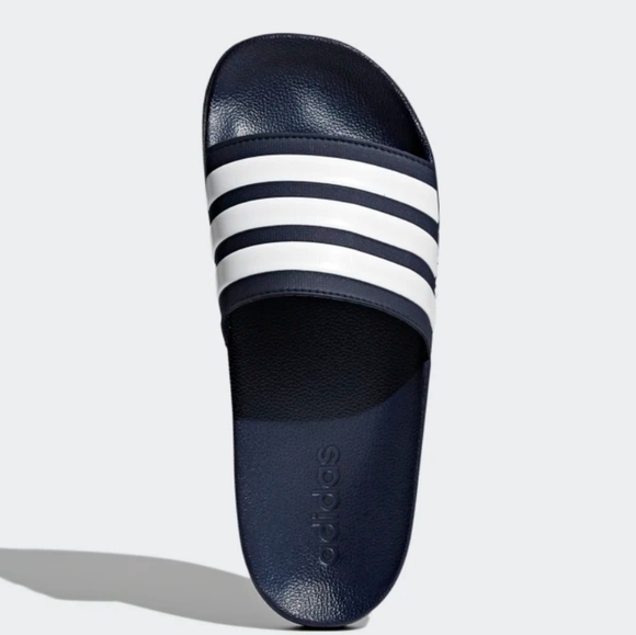 NWT Adidas Adilette Shower Sandals - Picture 2 of 4